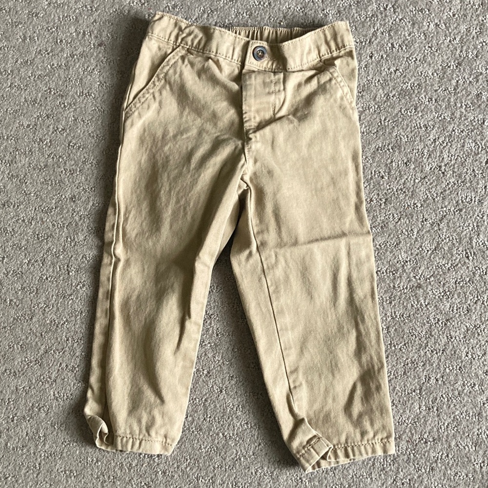 8-pc Bundle assorted toddler boy clothes, 18-24M/2T. - Picture 10 of 11
